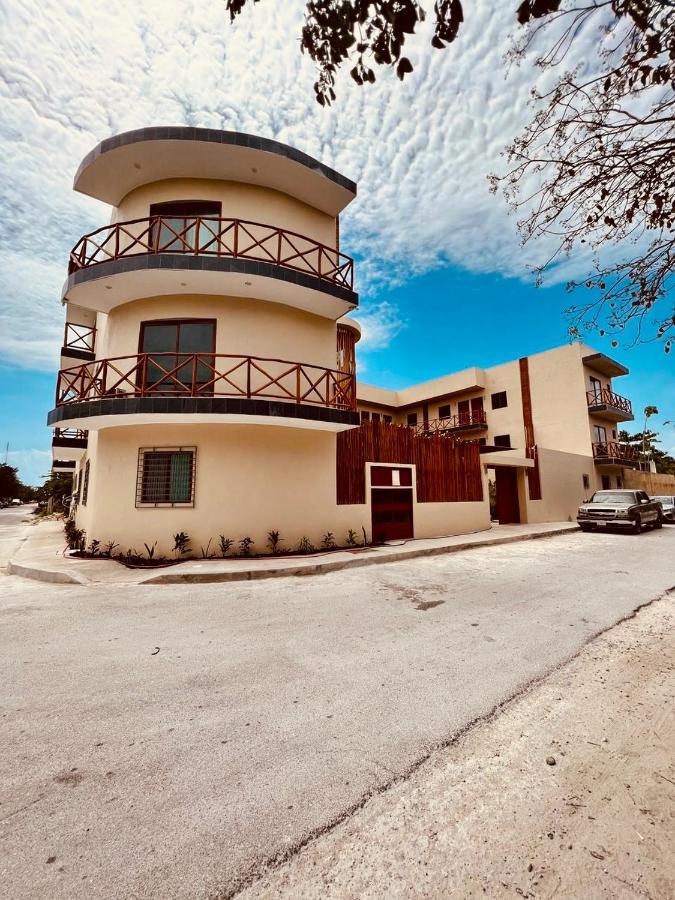 Hotel Manglar Suites 玛哈威 外观 照片